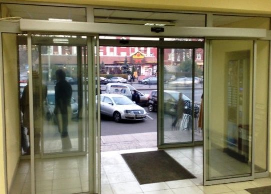 Автоматические раздвижные двери ECdrive Geze (Германия)
