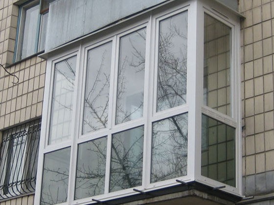 Металопластиковые окна с откосами  от завода-производителя по программе єВІдновлення